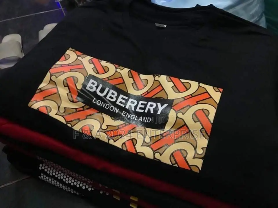 Burberry Black T-Shirt Branded
