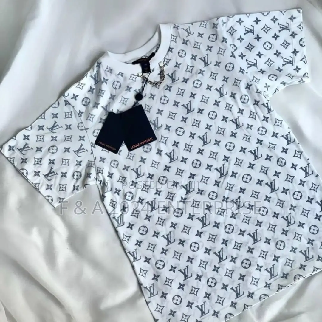 Louis Vuitton T-Shirt Branded
