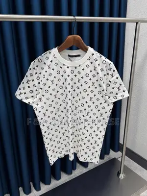 Louis Vuitton T-Shirt Branded