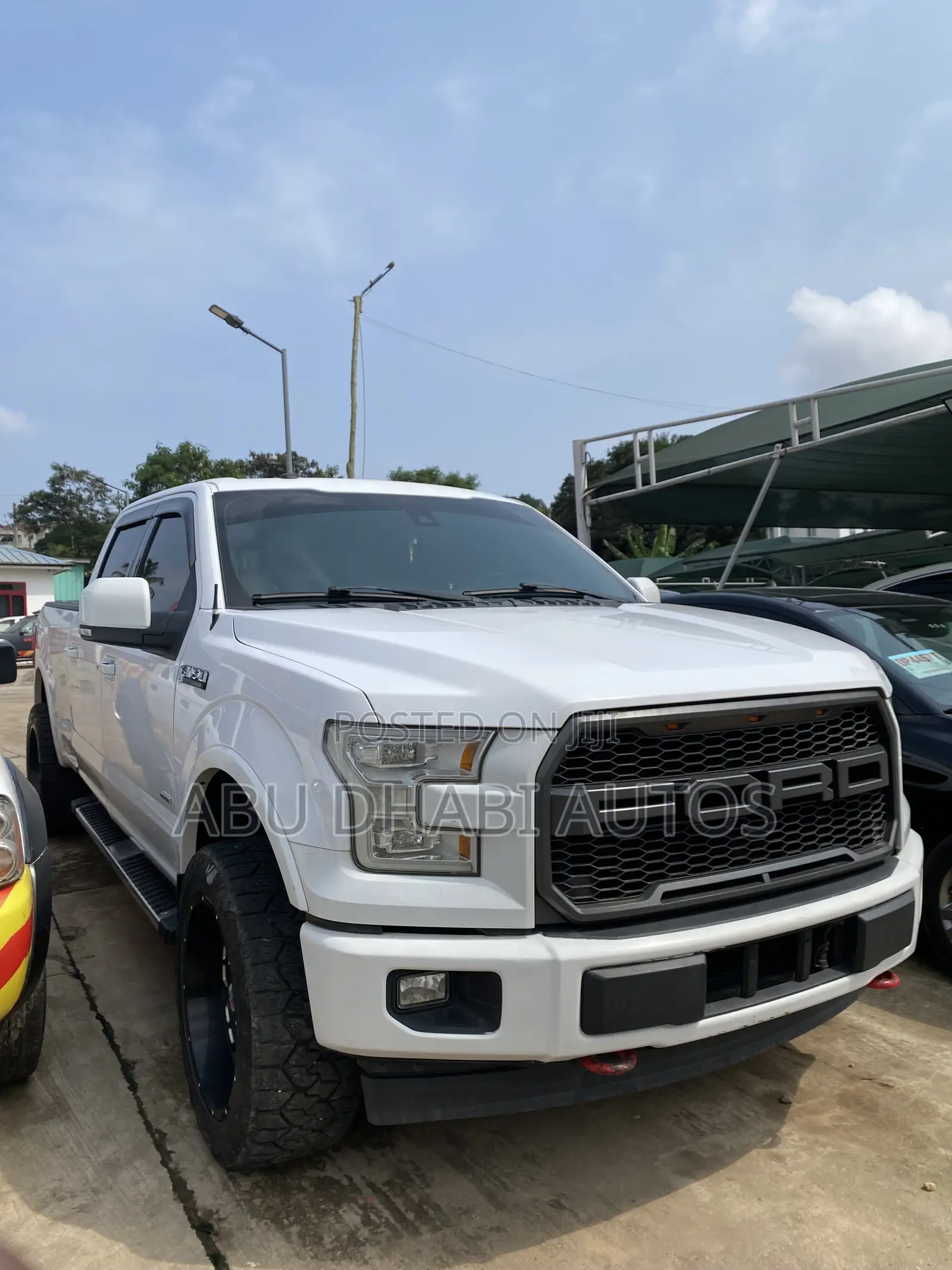 Ford F-150 Lariat 4x4 SuperCrew Cab Styleside 6.5 ft. box 157 in. WB White