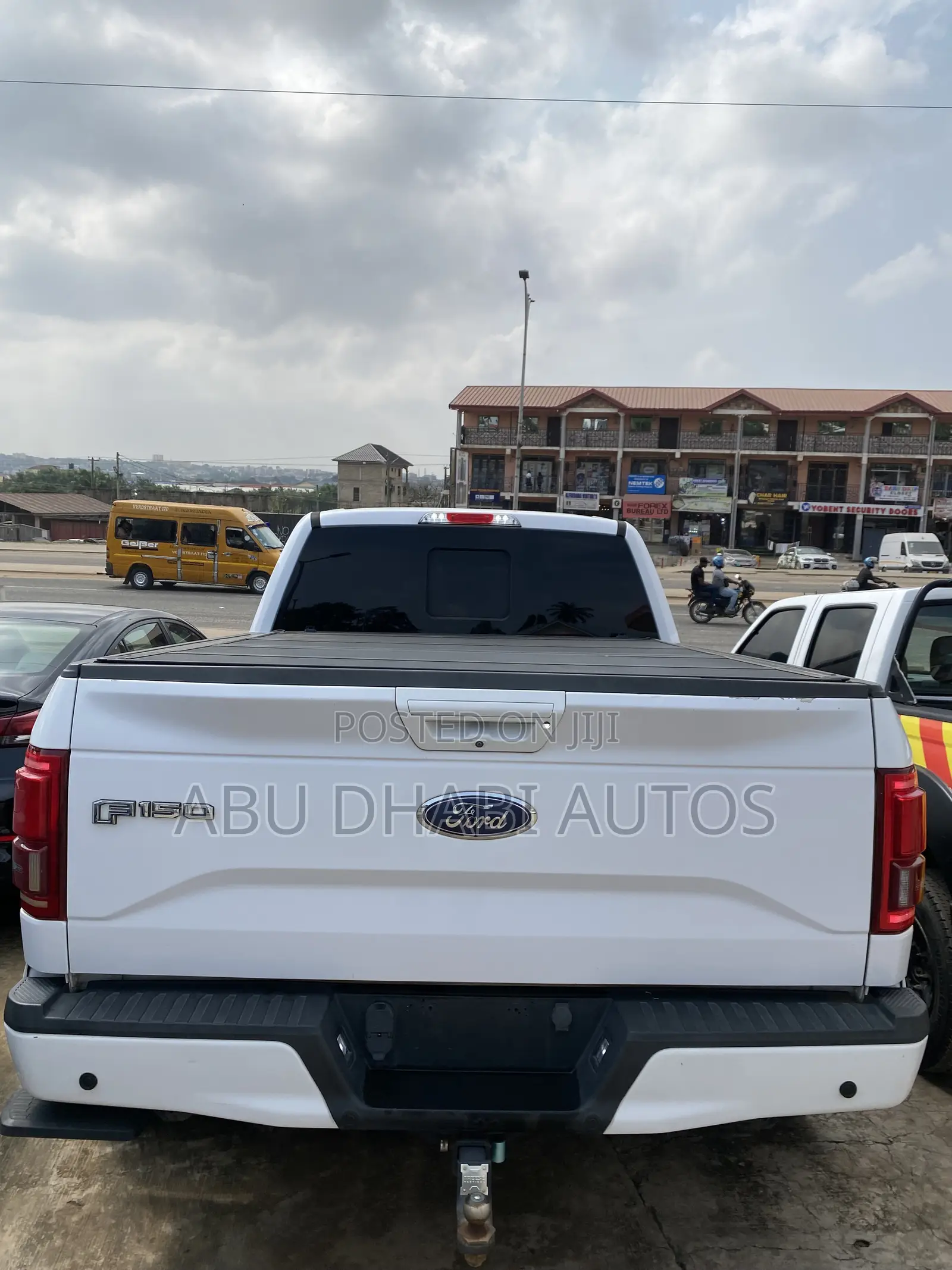 Ford F-150 Lariat 4x4 SuperCrew Cab Styleside 6.5 ft. box 157 in. WB White