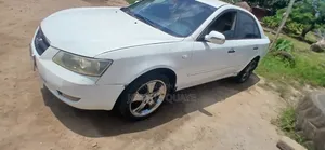 Hyundai Sonata 2009 White