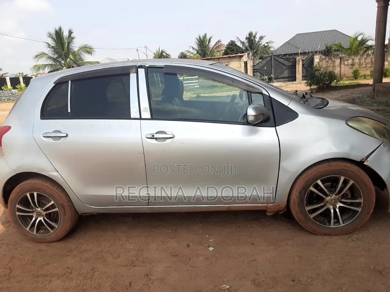 Toyota Vitz 2010 Gray