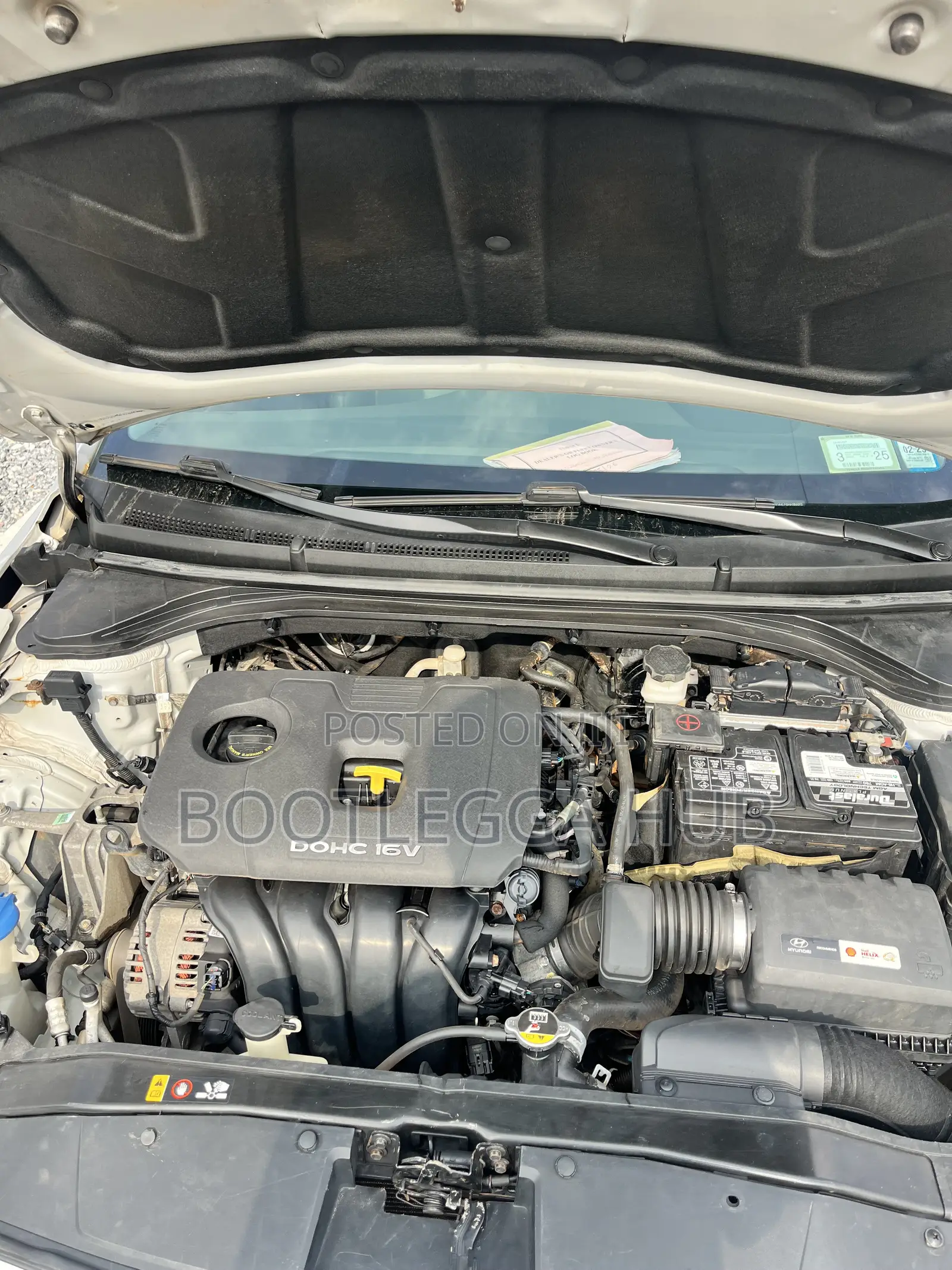 Hyundai Elantra Limited Sedan FWD (2.0L 4cyl 6A) 2017 Silver