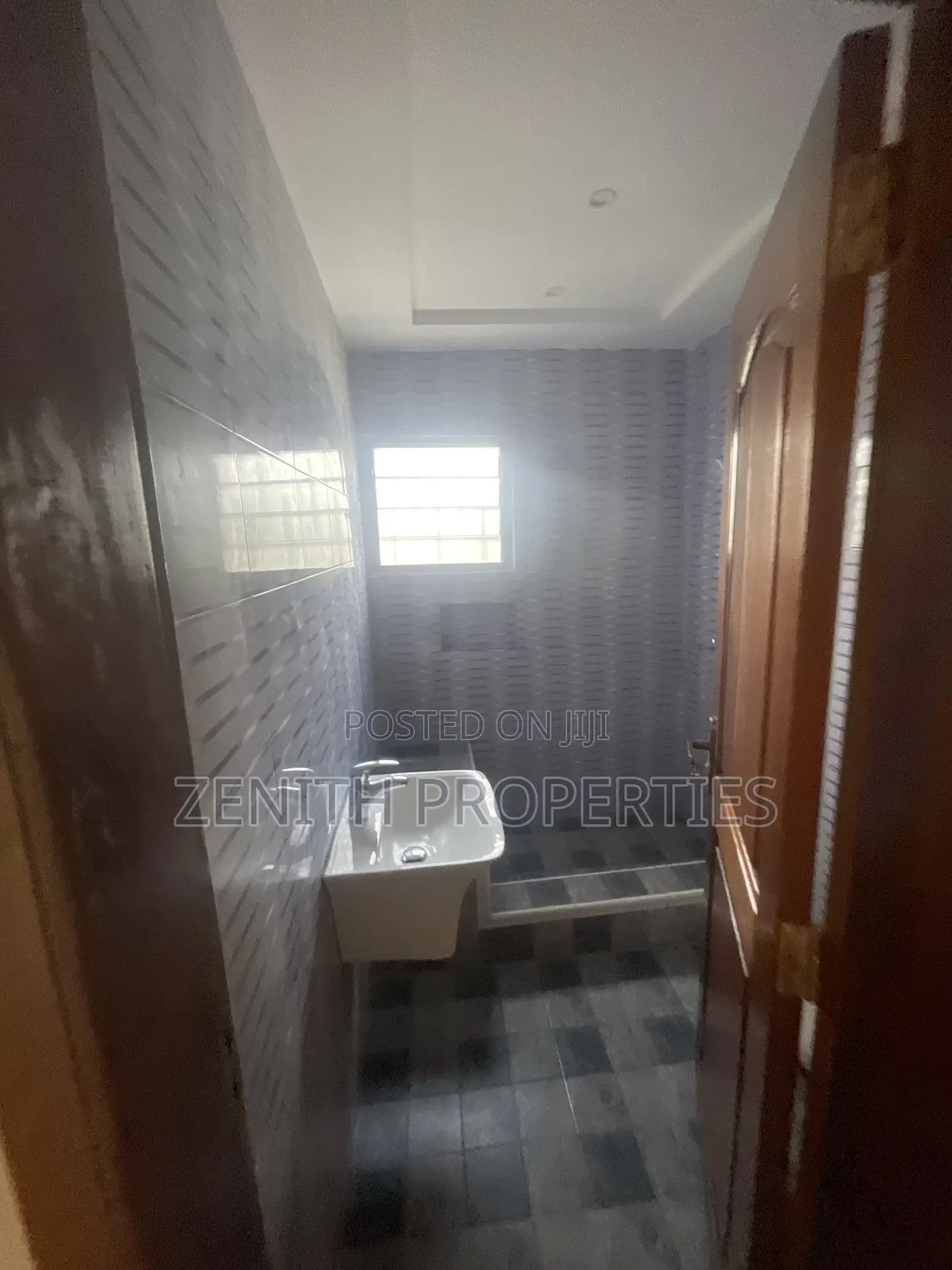 2bdrm Apartment in Zenith Properties, Round About for rent