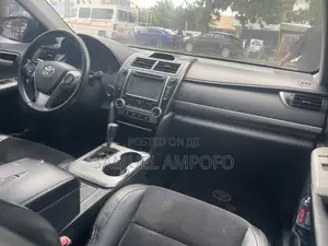Toyota Camry SE 4dr Sedan (2.5L 4cyl 6A) 2014 Black