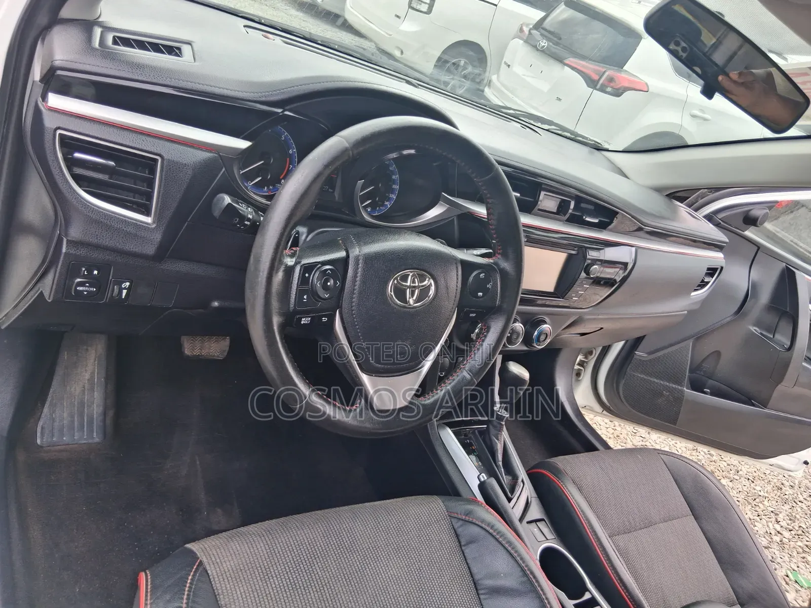 Toyota Corolla 2015 White