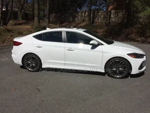 Hyundai Elantra 2018 White