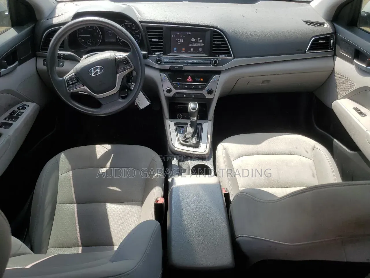 Hyundai Elantra 2018 White