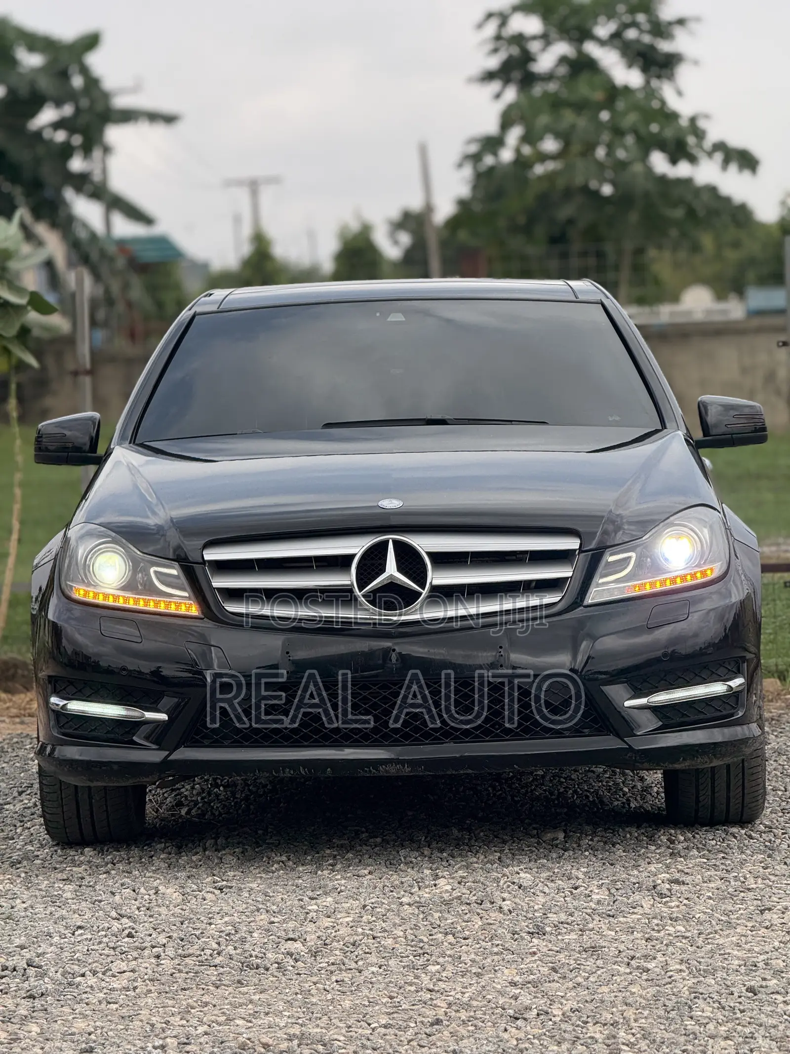 Mercedes-Benz C250 2014 Black