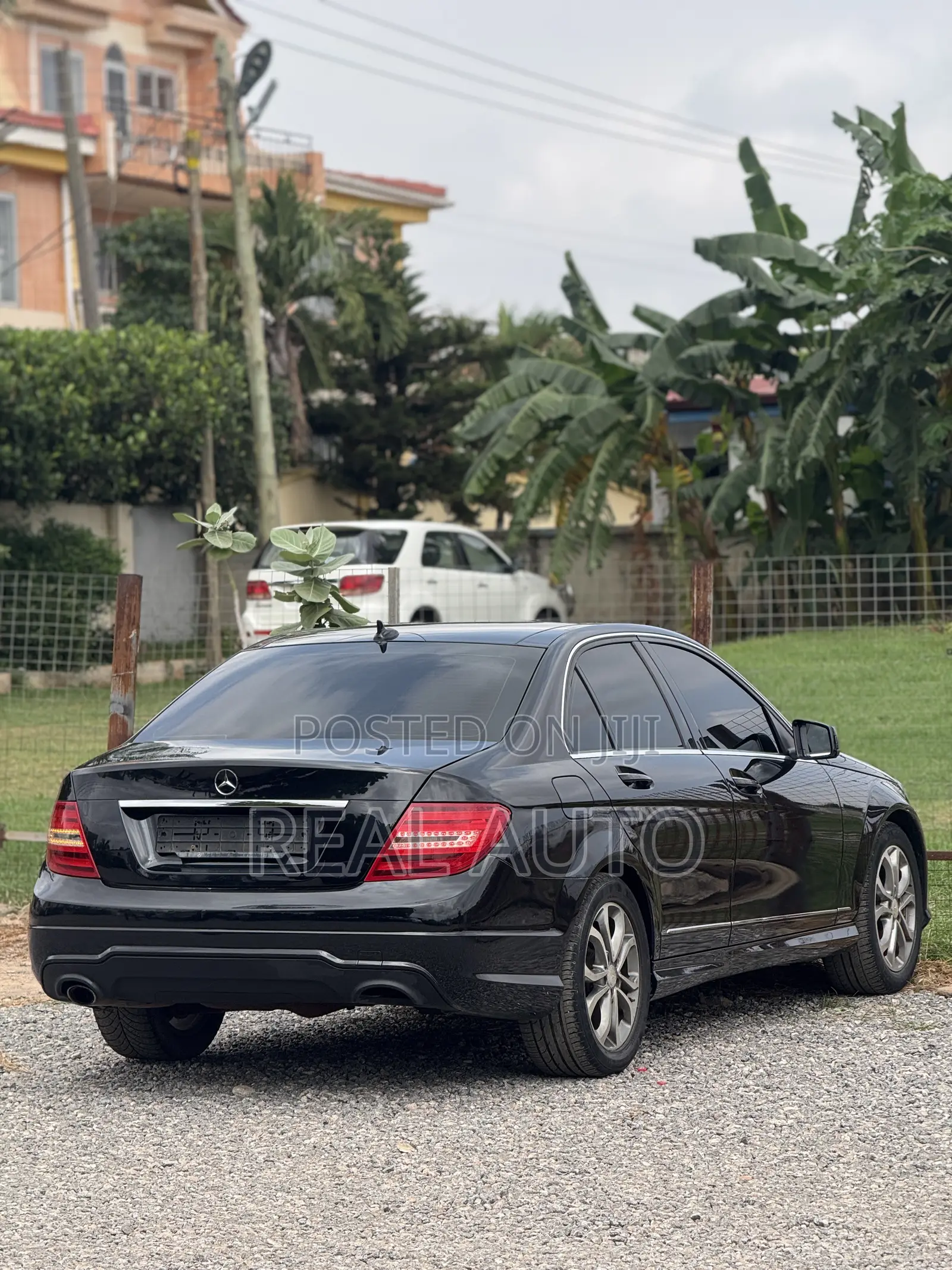 Mercedes-Benz C250 2014 Black