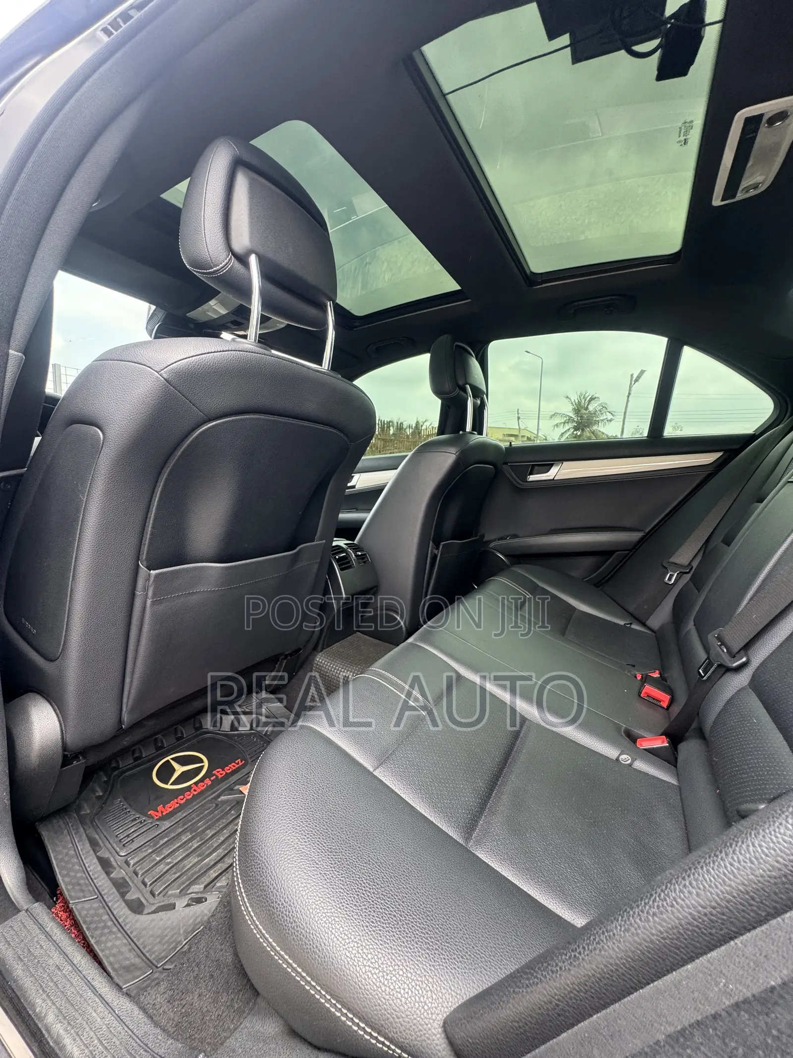Mercedes-Benz C250 2014 Black