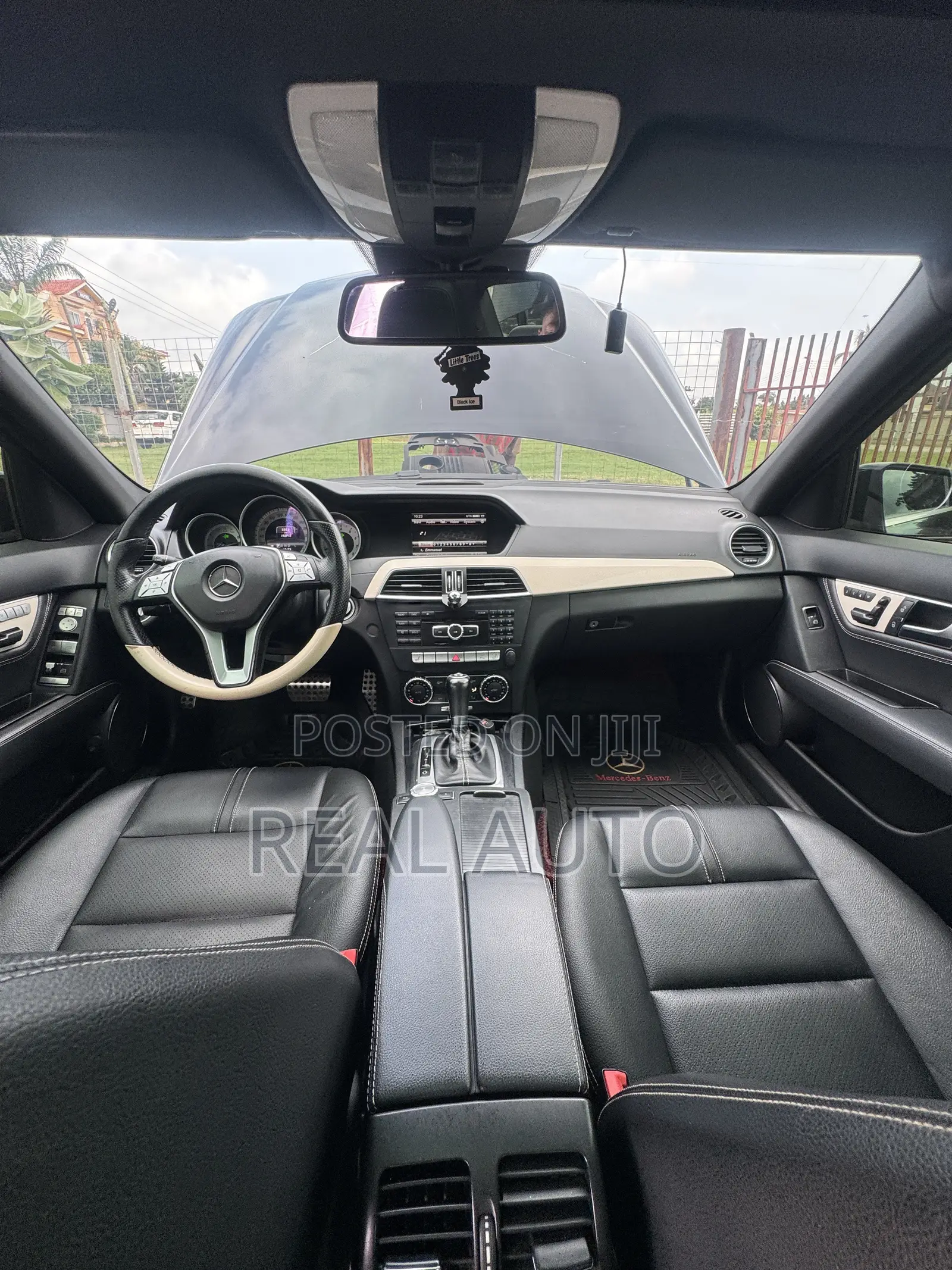 Mercedes-Benz C250 2014 Black
