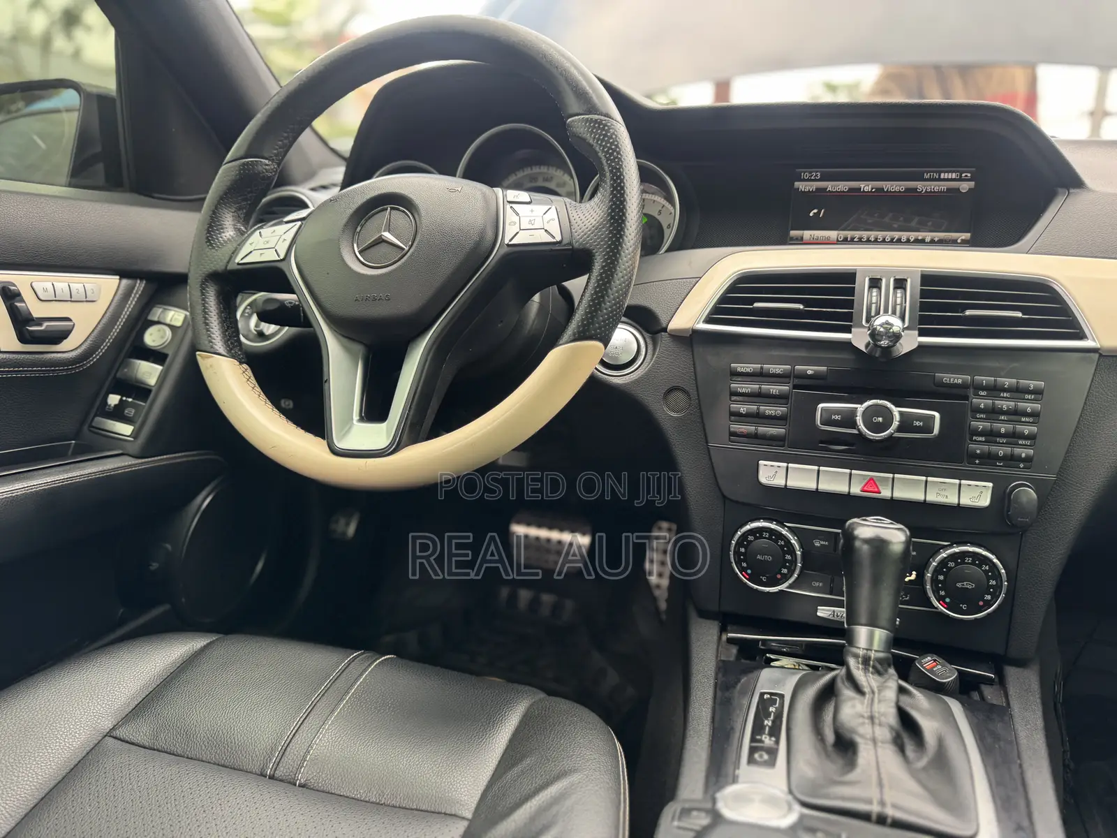 Mercedes-Benz C250 2014 Black
