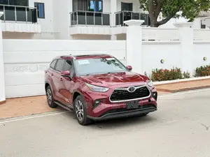 Toyota Highlander XLE 2021