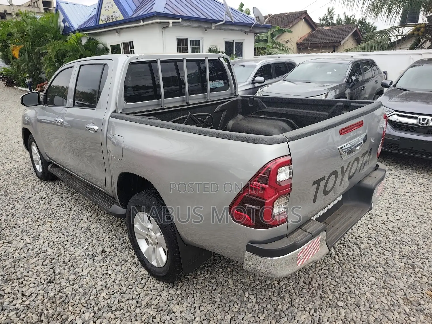 Toyota Hilux Revo Double Cab Deisel 2.8 AWD 2017 Silver