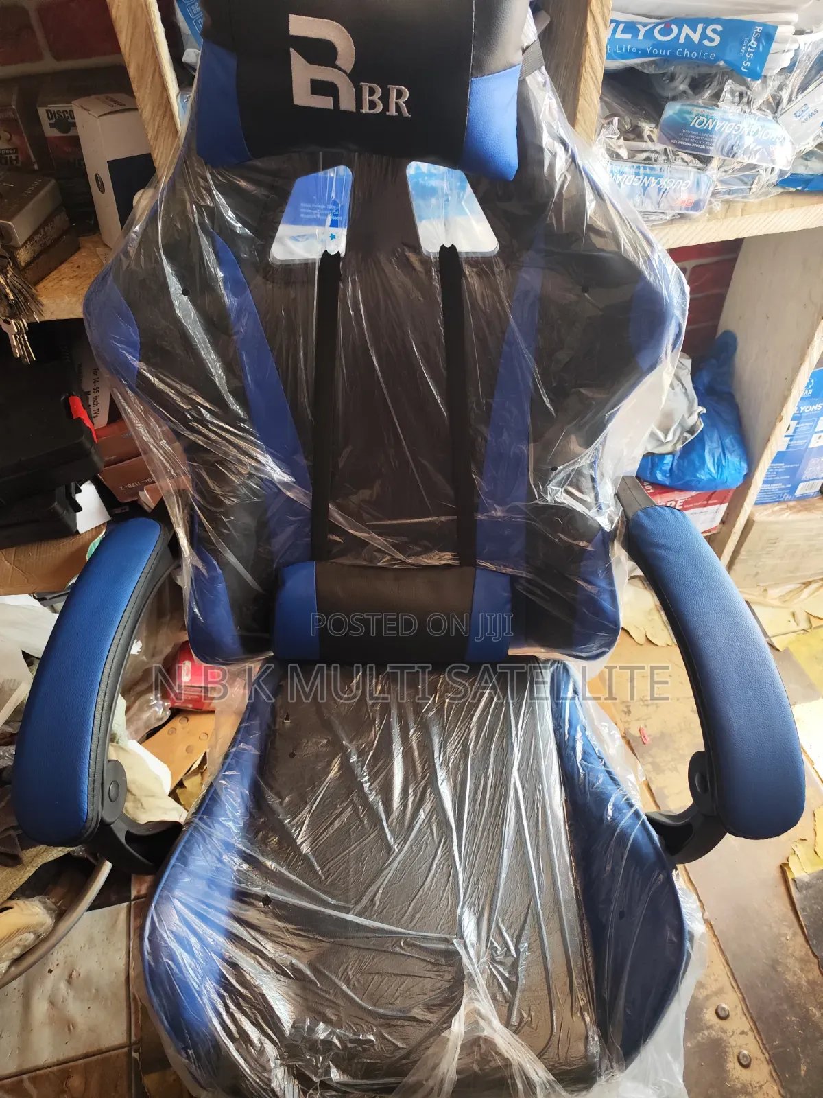 Office Gaming Chair With Foot Rest New in Box