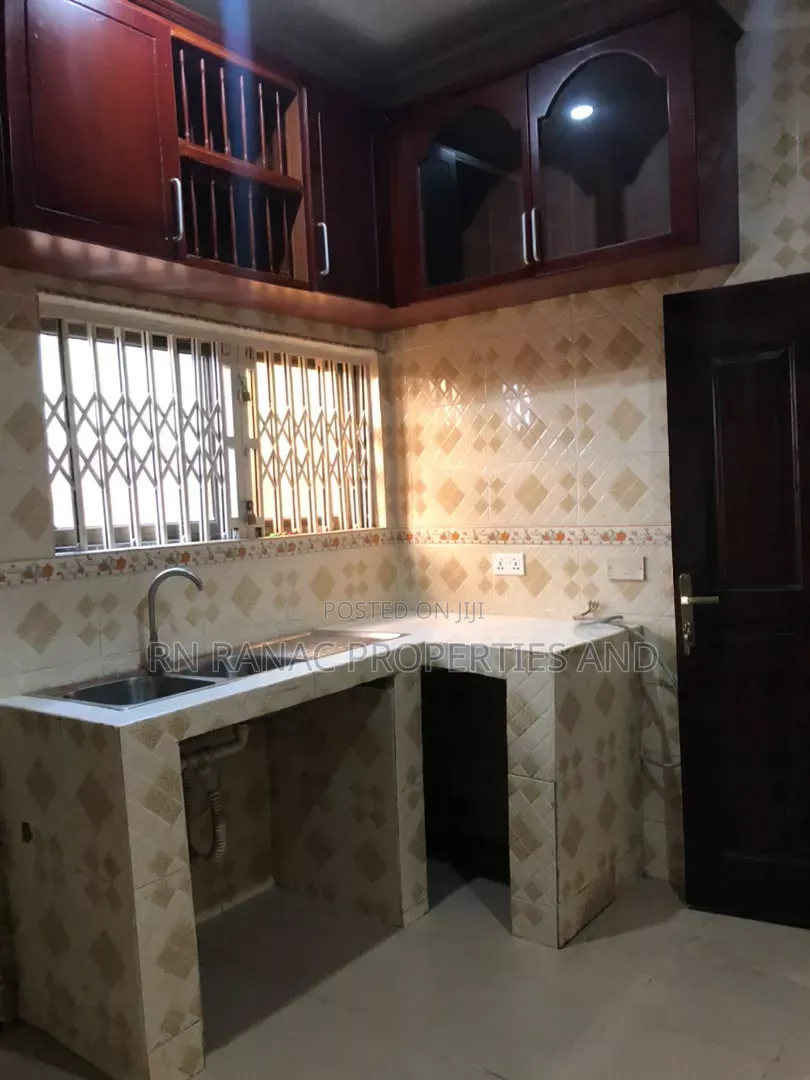 3bdrm Apartment in Teshie Lekma for rent