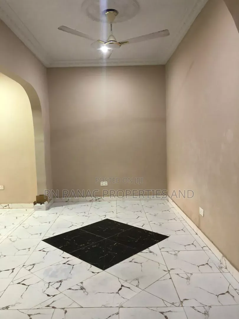 3bdrm Apartment in Teshie Lekma for rent