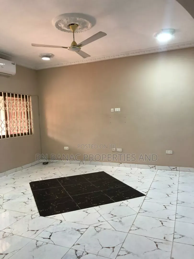 3bdrm Apartment in Teshie Lekma for rent