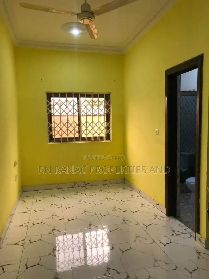 3bdrm Apartment in Teshie Lekma for rent