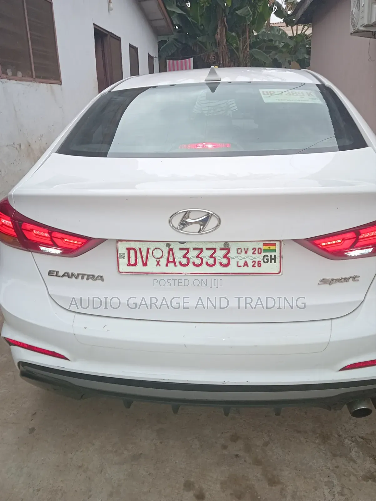 Hyundai Elantra 2018 White