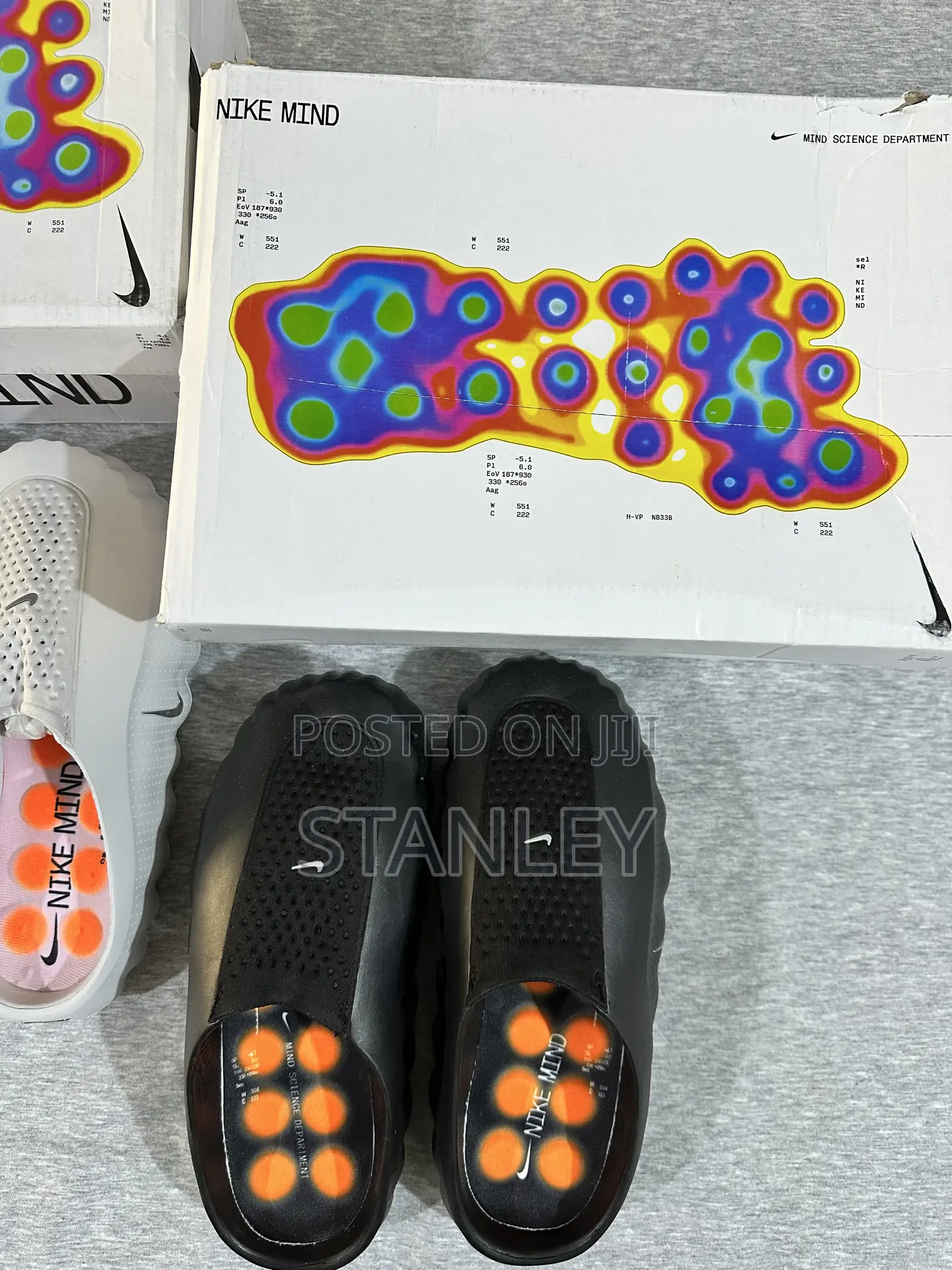 Nike Mind 001