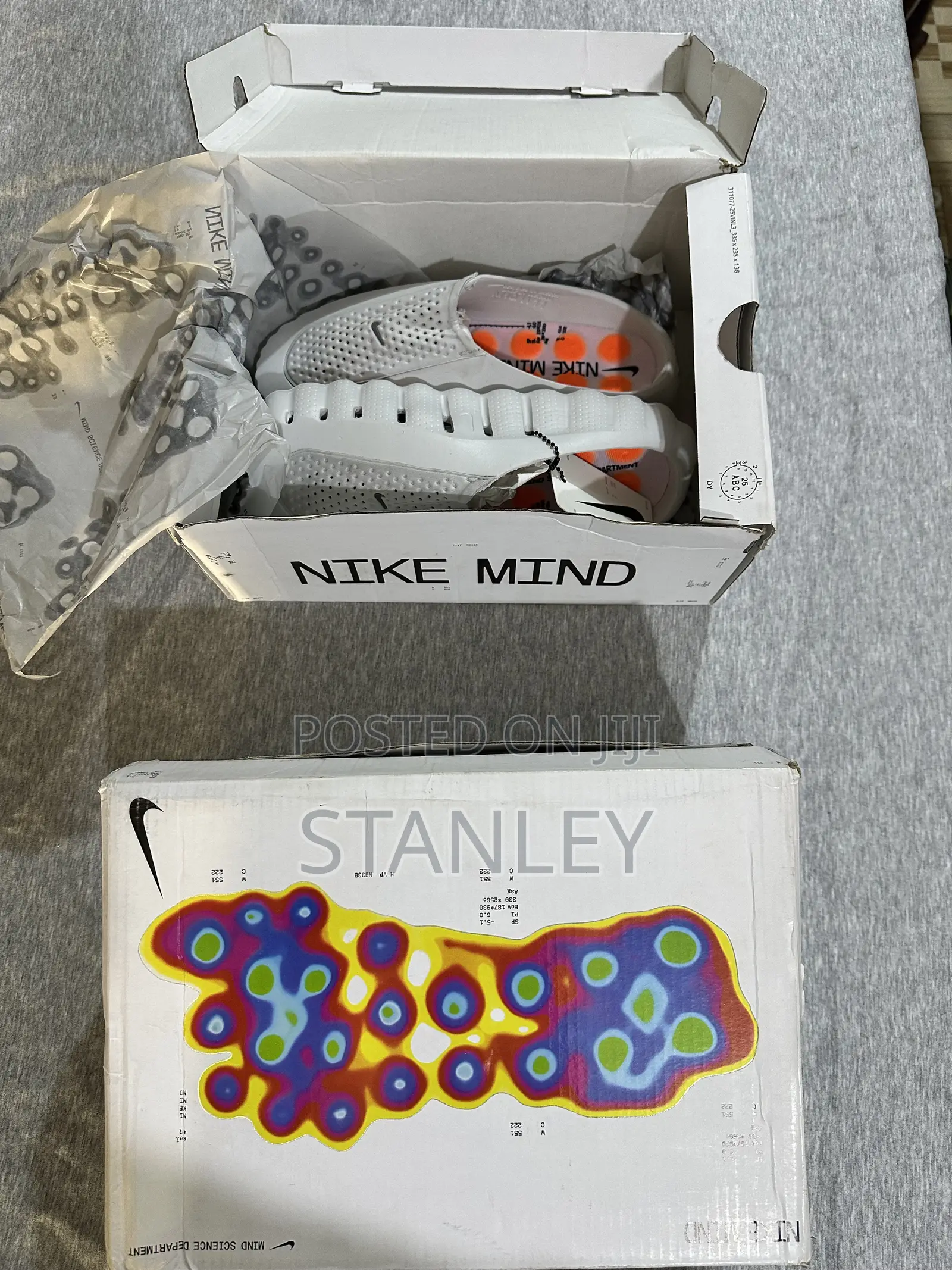 Nike Mind 001