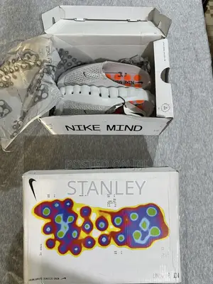 Nike Mind 001