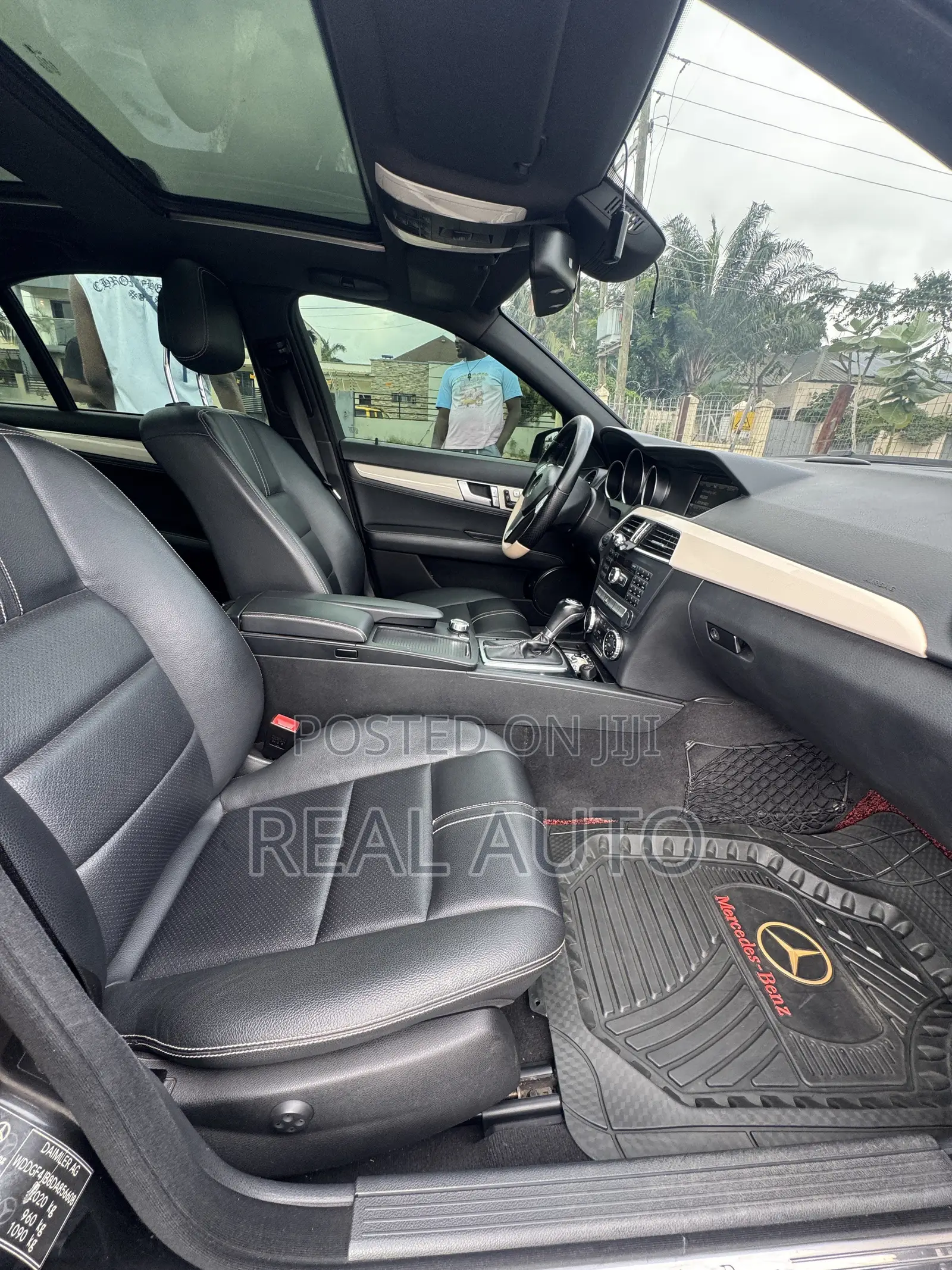 Mercedes-Benz C250 2014 Black