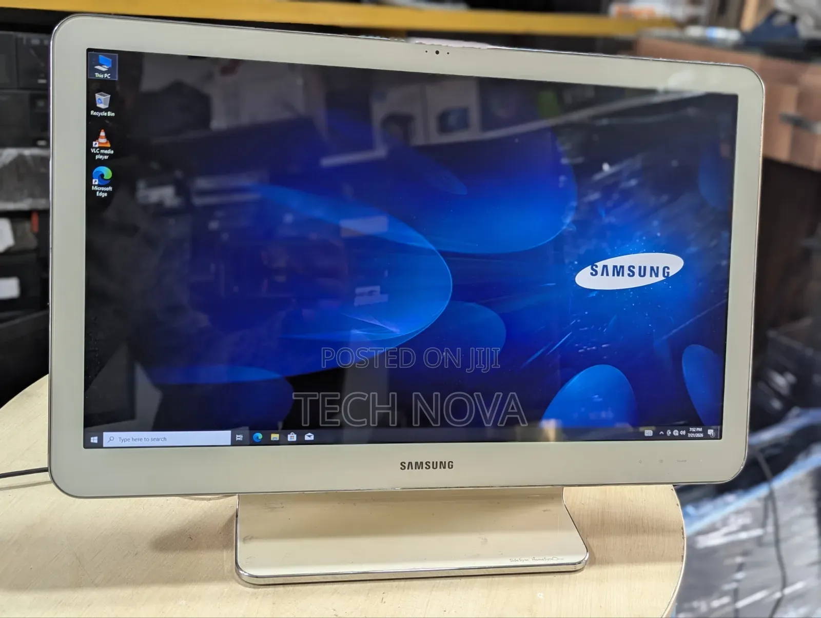Desktop Computer Samsung AiO 24 8GB AMD A6 SSD 256GB
