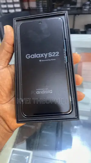 New Samsung Galaxy S22 5G 128 GB Black