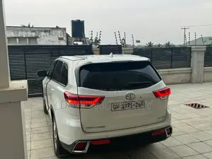 Toyota Highlander 2019 White