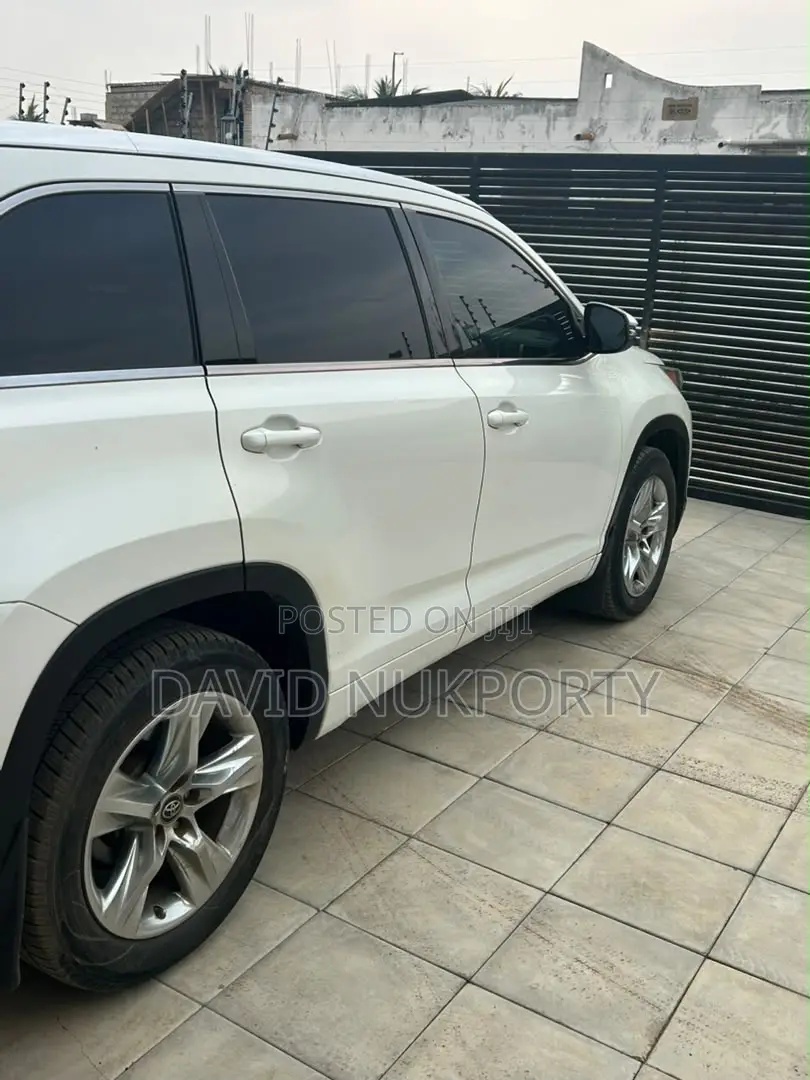 Toyota Highlander 2019 White