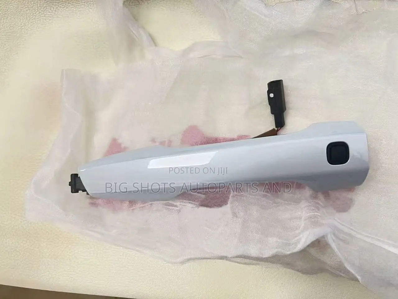 Mitsubishi Outlander 2022 2023 Drivers Side Door Handle