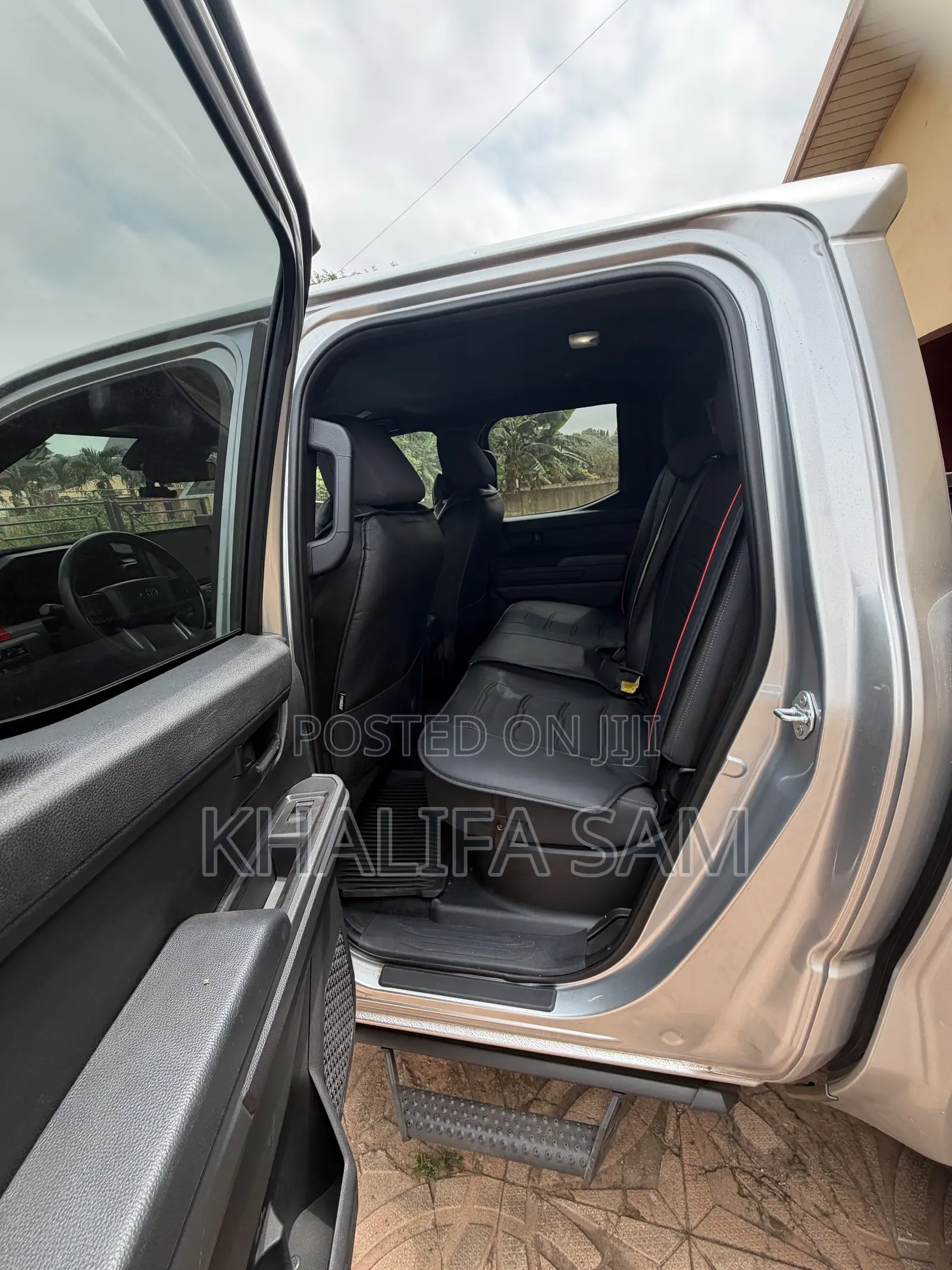 Toyota Tacoma SR5 Double Cab 5' Bed AT 2024 Silver