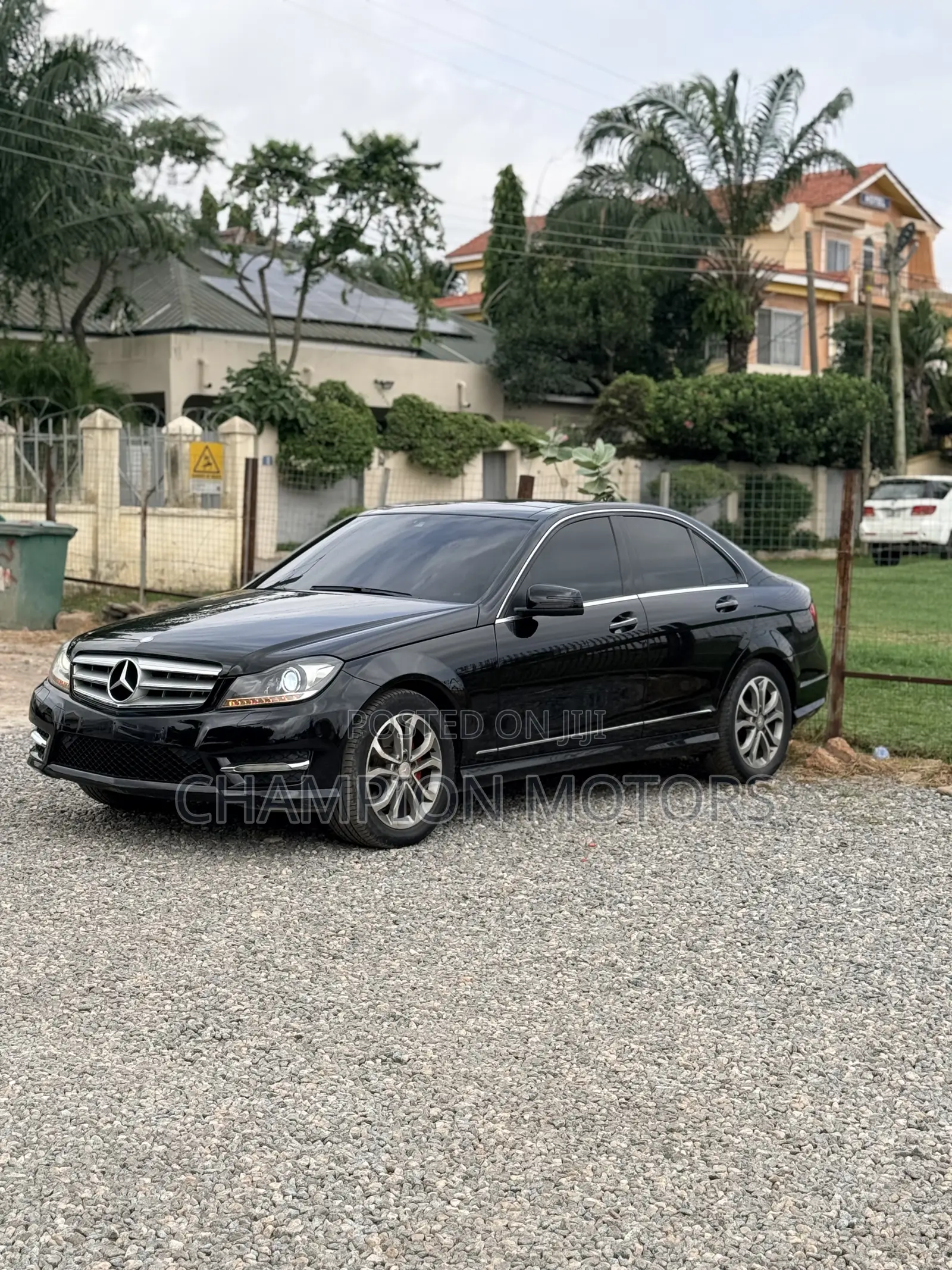 Mercedes-Benz C250 2014 Black