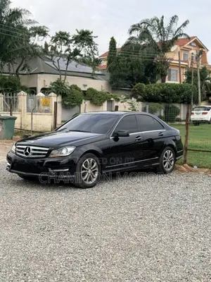 Mercedes-Benz C250 2014 Black