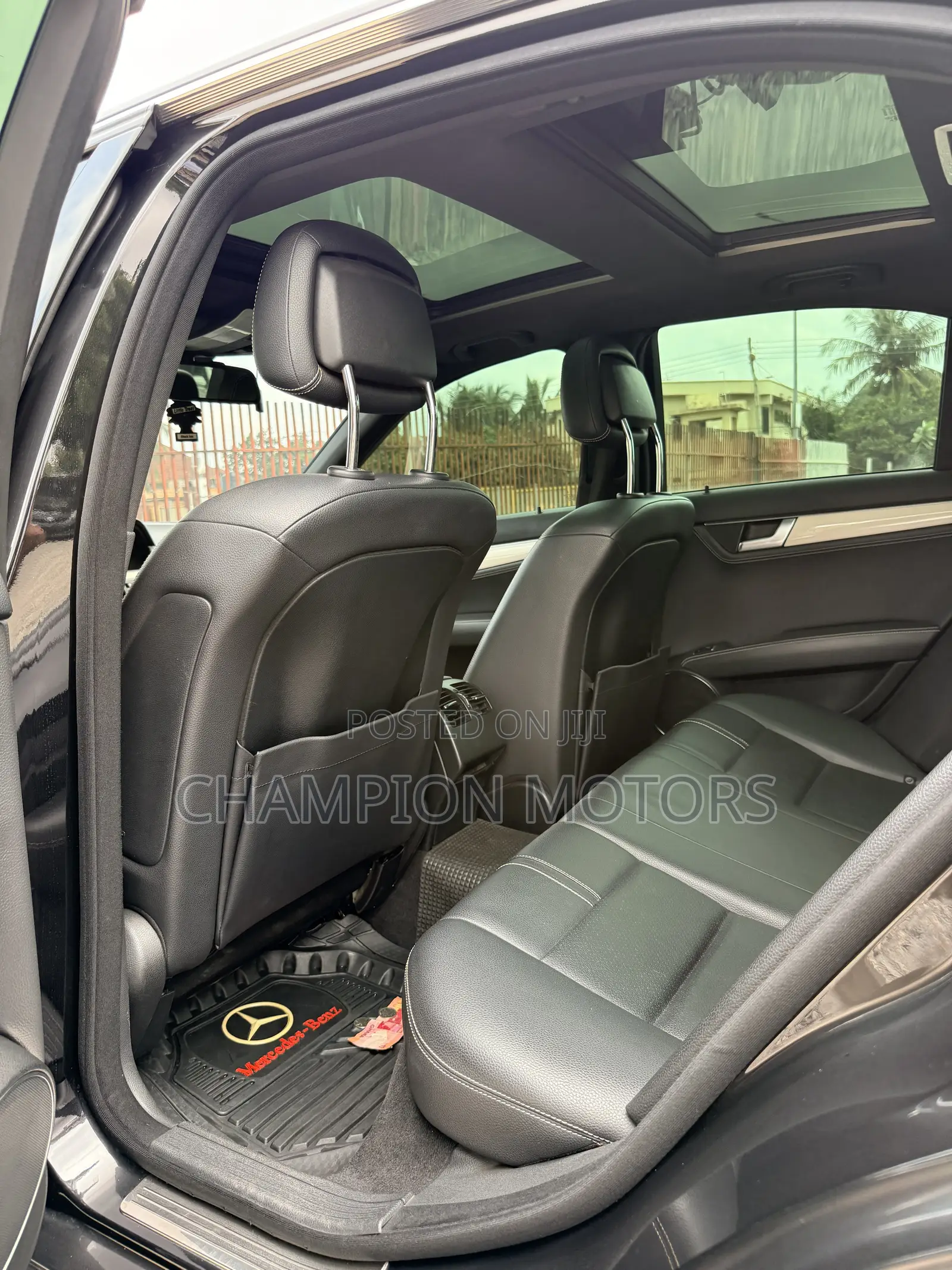 Mercedes-Benz C250 2014 Black