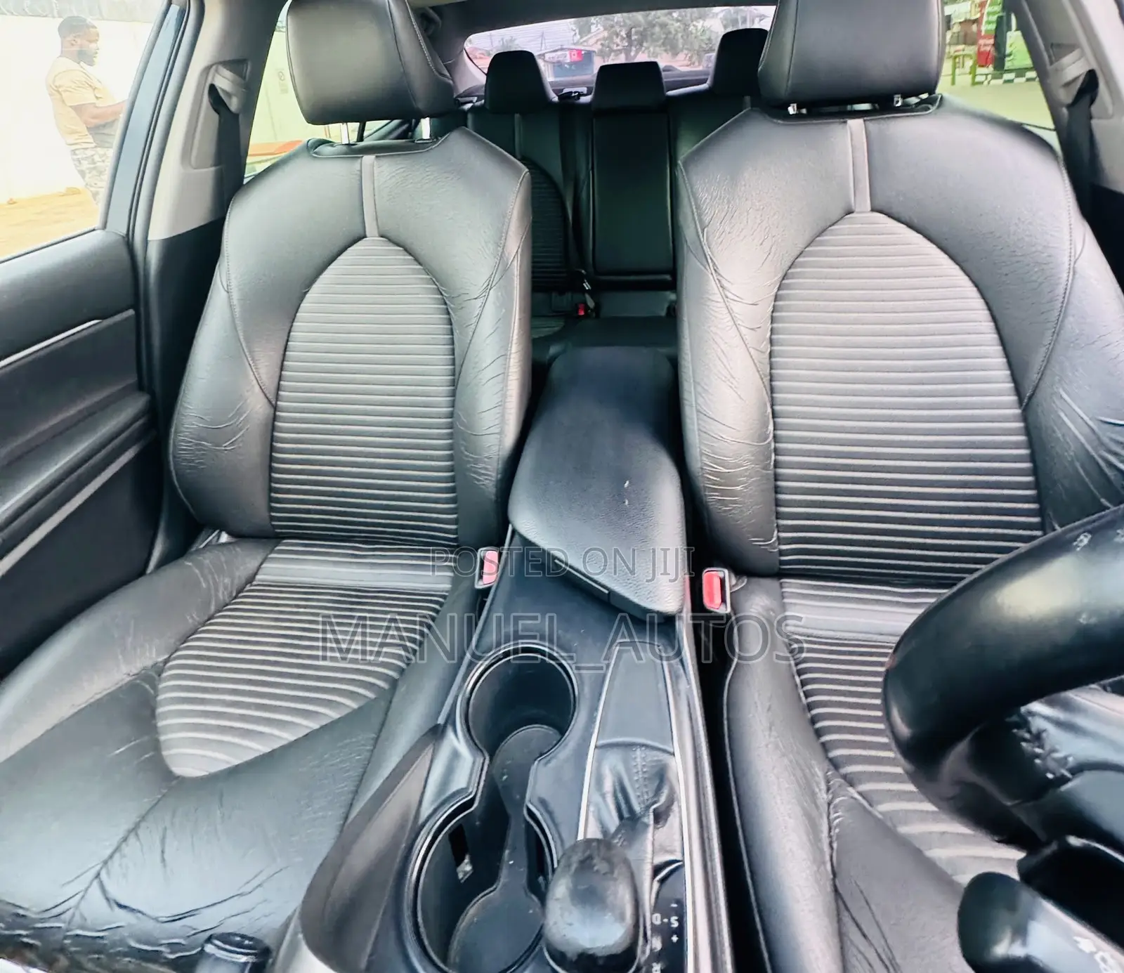 Toyota Camry SE 4dr Sedan (2.5L 4cyl 6A) 2017 Black