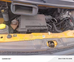 Ford Transit 2010 Yellow