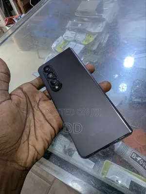 New Samsung Galaxy Z Fold4 256 GB Black