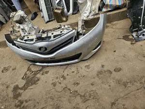 Toyota Vitz 2012/ Front Cut