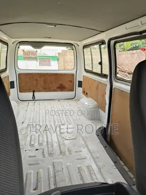 Toyota HiAce 2014 White