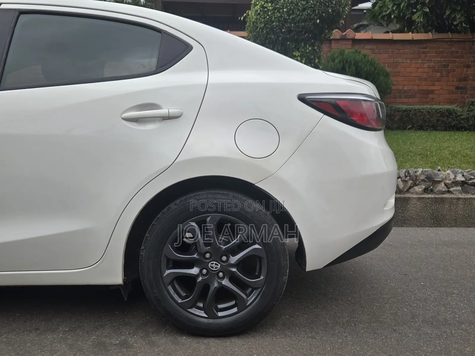 Toyota Yaris iA 1.5 FWD 2016 Off white