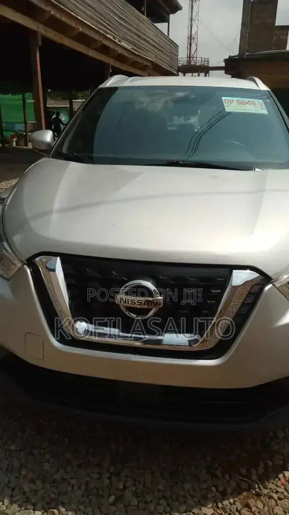 Nissan Kicks 2020 Silver