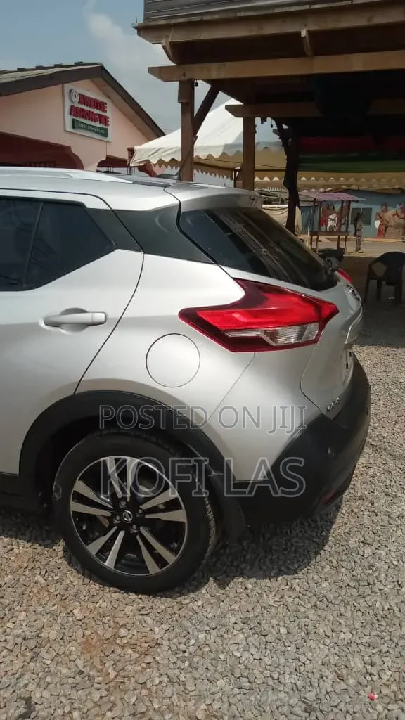 Nissan Kicks 2020 Silver