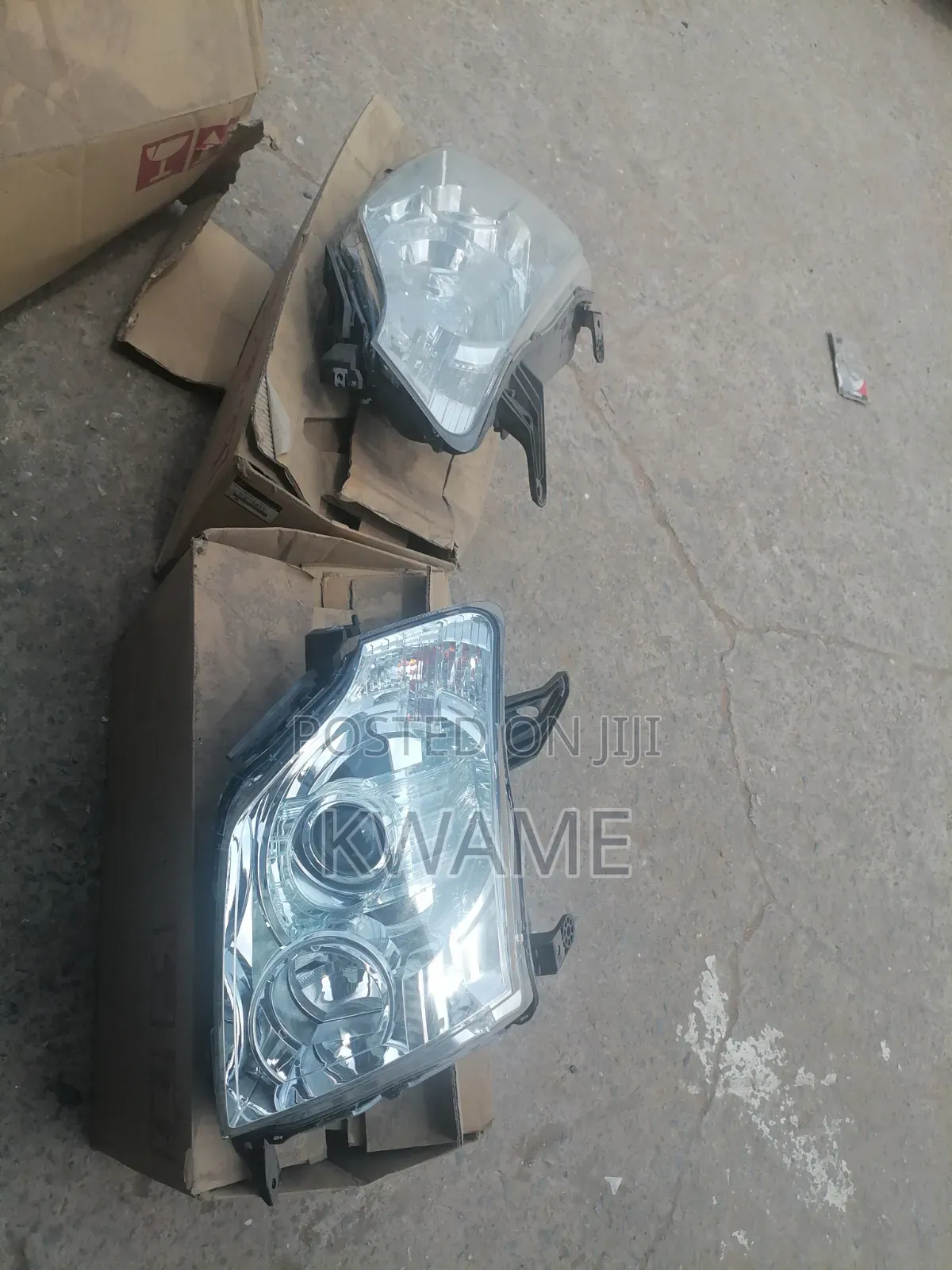 Mitsubishi Pajero /Montero 2006-2020 Headlights (Pair)