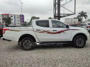 Mitsubishi L200 Double Cab 2.4 181hp 4WD 2017 White