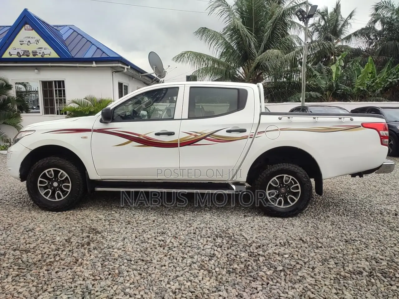 Mitsubishi L200 Double Cab 2.4 181hp 4WD 2017 White
